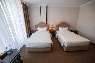 Отель Жаннат Резорт Ош Ош Стандартный двухместный номер с 1 кроватью или 2 отдельными кроватями-6